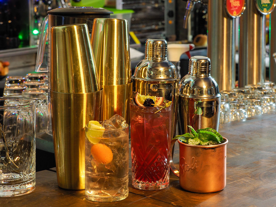 43-Cocktails-9252186.jpg